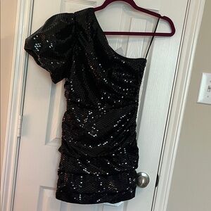 NWT Chloe Dao One Shoulder Shimmery Dress